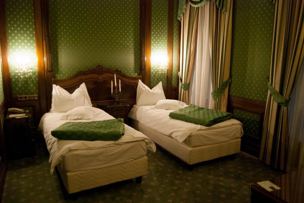 Hotel Casa Capsa Bukares Bagian luar foto