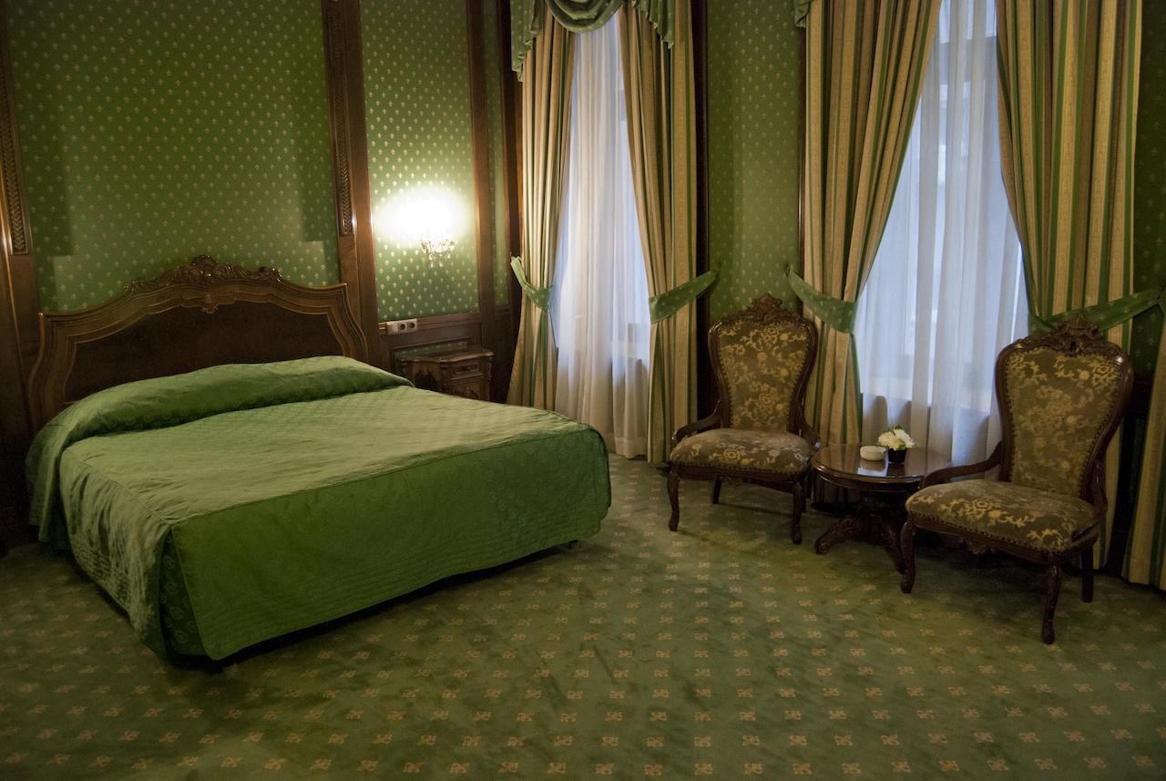 Hotel Casa Capsa Bukares Bagian luar foto